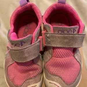PLAE TY shoes in Sz 7.5